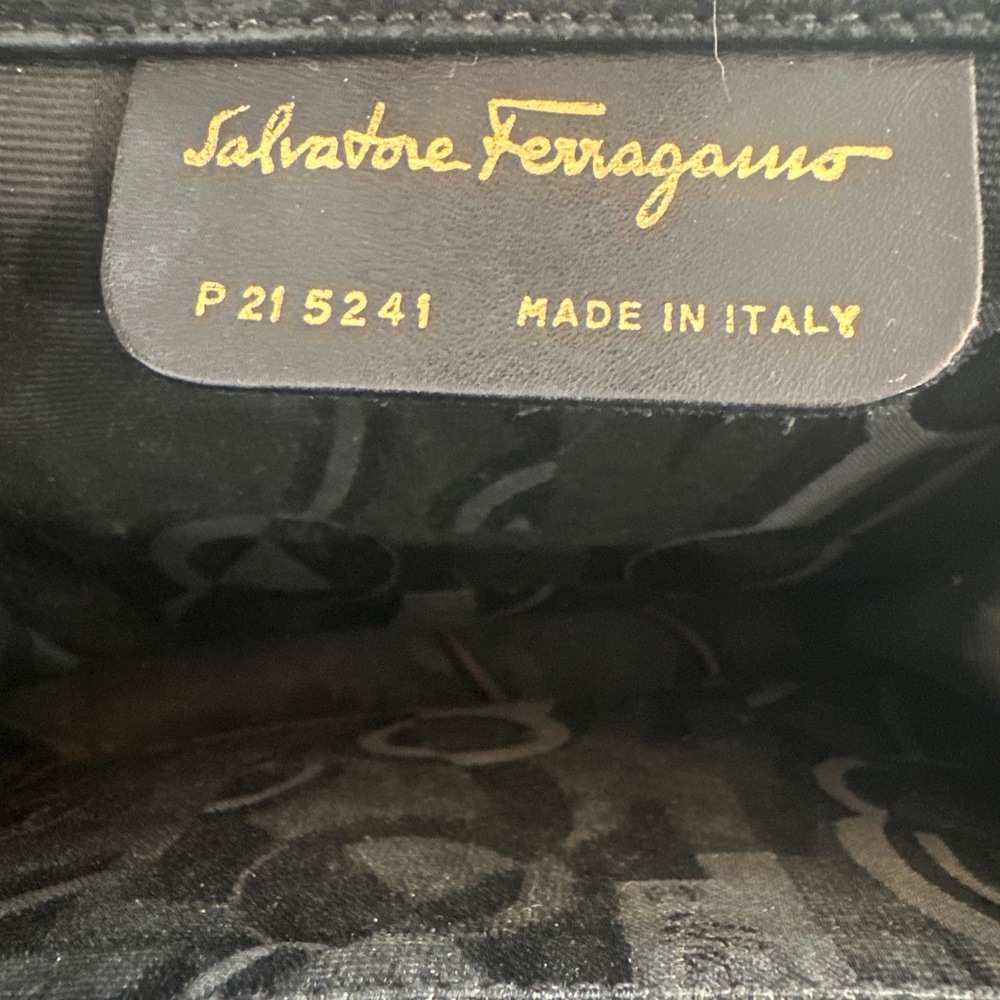 Vintage Ferragamo Gancini Shoulder - Crossbody Bag Gold Chain- Black -Gold Lock - Picture 10 of 15